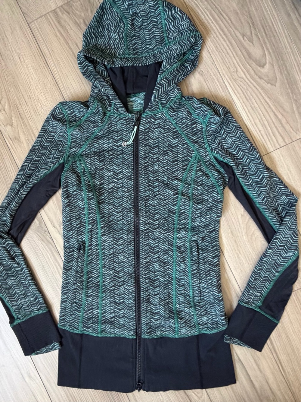 Lululemon Daily Practice Jacket Black/Sea Mist Green Herringbone Long Sleeve 4